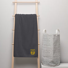 Lade das Bild in den Galerie-Viewer, Handtuch mit gesticktem BDB-Wappen