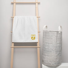 Lade das Bild in den Galerie-Viewer, Handtuch mit gesticktem BDB-Wappen