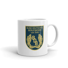 Lade das Bild in den Galerie-Viewer, Weiße Tasse mit blauem BDB-Wappen